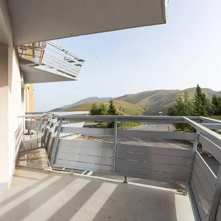 Cosy Pour 4 A Peyragudes Proche Des Commerces - Fr-1-695-39 Appartement *